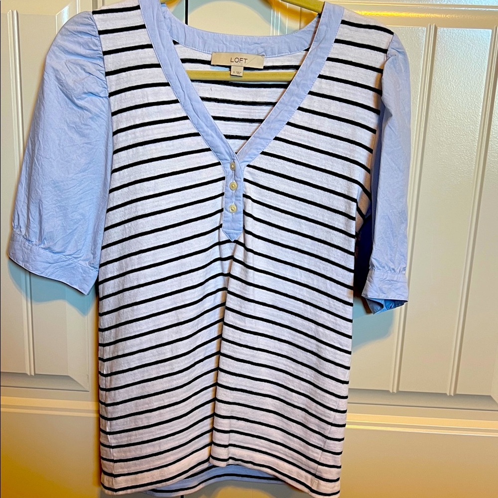 LOFT Women's T-Shirt Short Sleeves V-Neck Black & White Stripes